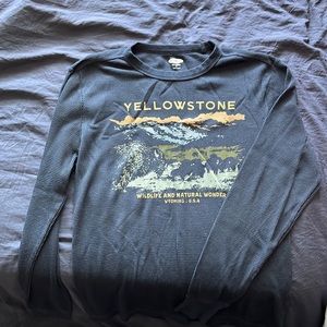 Old navy long sleeve waffle shirt